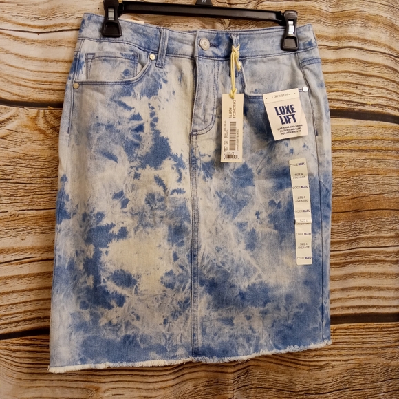 Skirt Bleach Distressed Code Blue - Picture 3 of 10